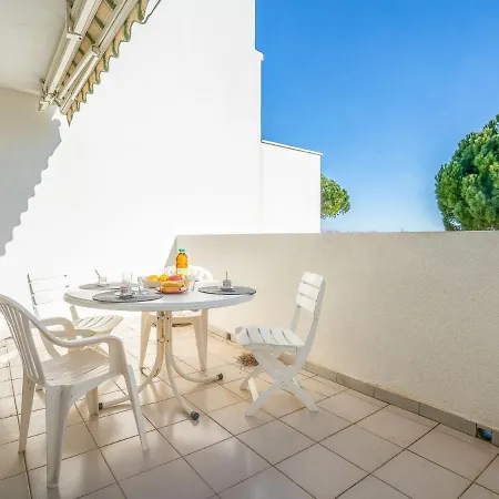Lejlighed Les Patios De Salonique By Interhome Le Grau-du-Roi